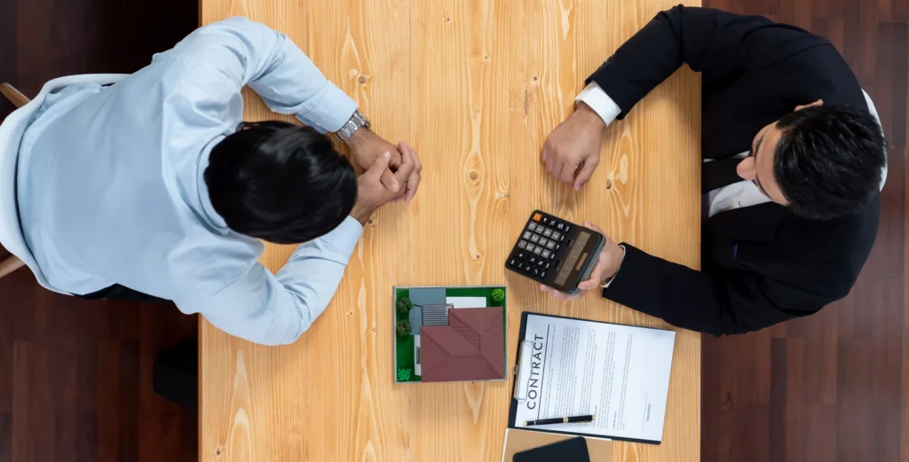 Real estate agent calculate tax and interest